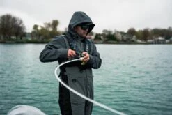 Abu Garcia Veritas Winch Baitcasting Rod 21 Abu Garcia Veritas Winch Baitcasting Rod -Fishing Equipment Store ABU CASTING ROD VERITAS PLX WINCH LIFESTYLE 2021 004