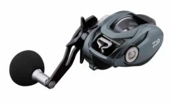 Daiwa Lexa TW 400 Baitcasting Reels -Fishing Equipment Store LEXA300TWS side scaled 1